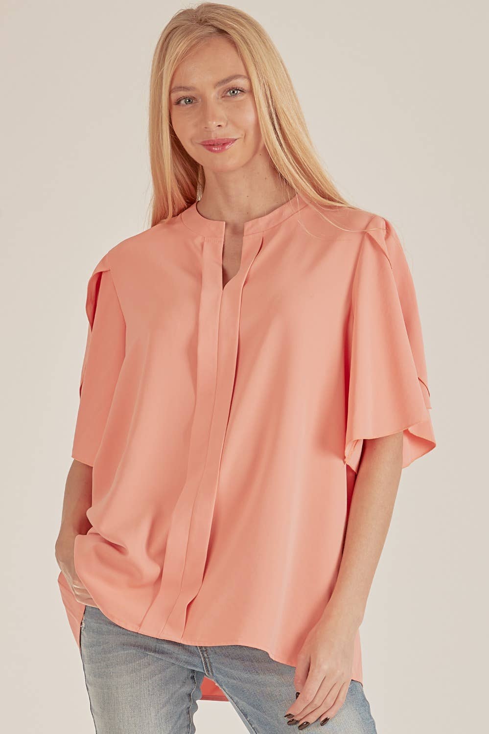 PETAL FLUTTER BLOUSE