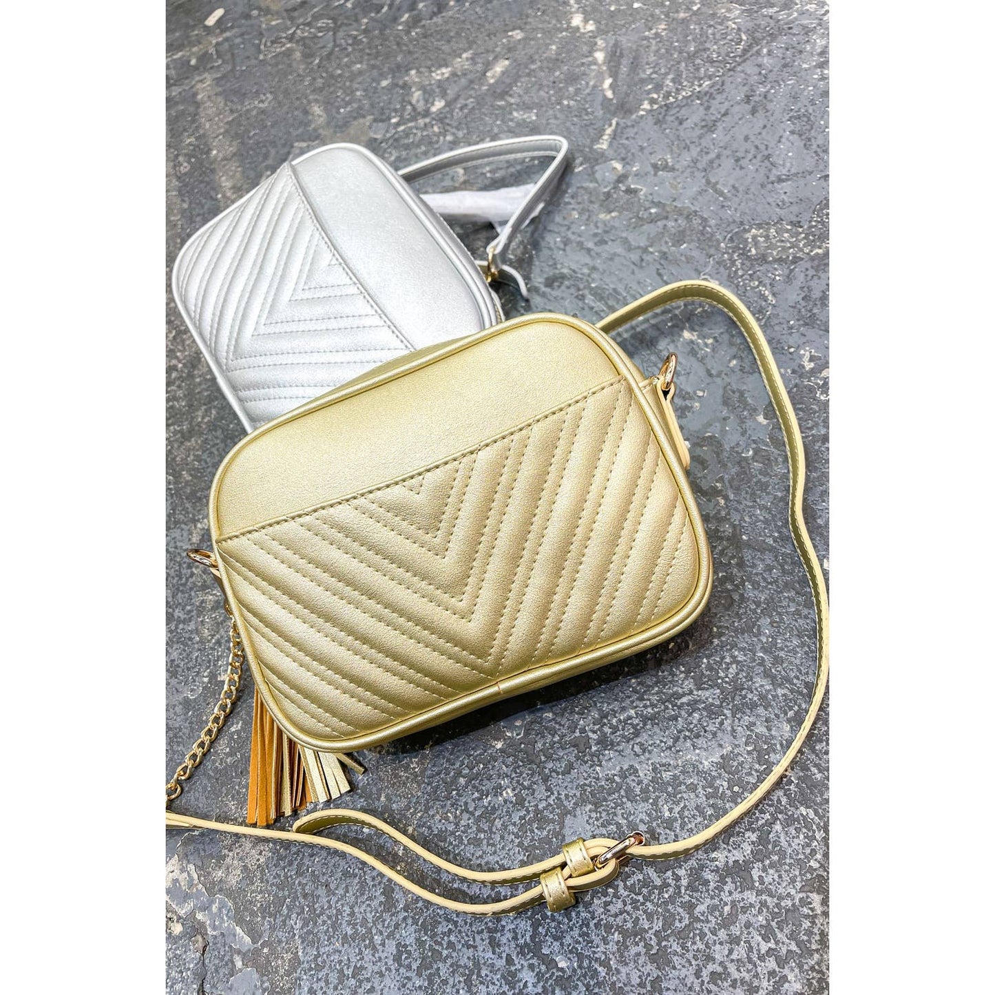 CLASSIC Crossbody